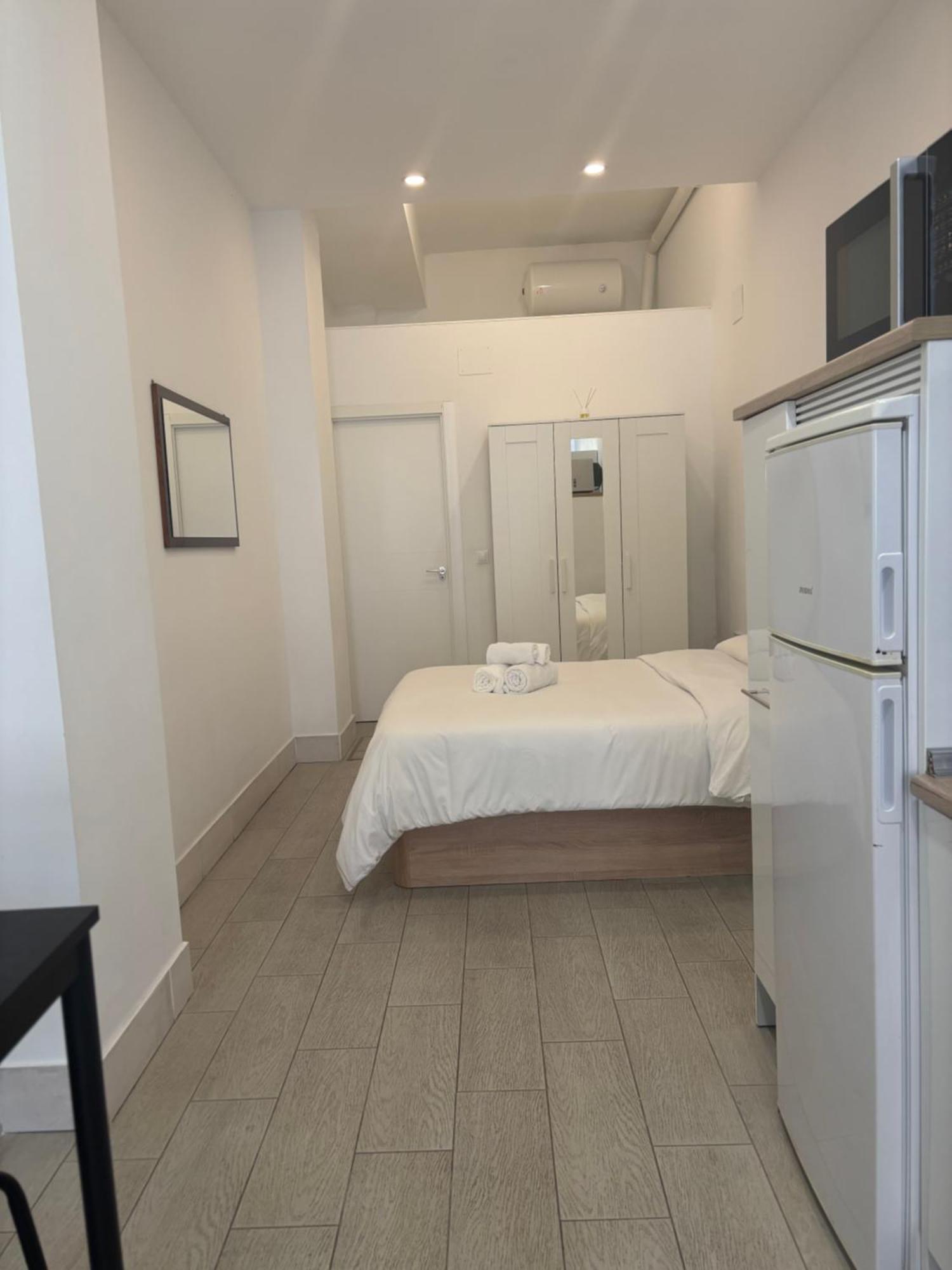 Appartement Piso Estupendo A 3 Min De La Estacion De Tren Ave Y Bus à Málaga Extérieur photo